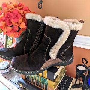 Bear traps boots, Size 8, Excellent Condition!